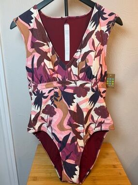 Title Nine One Piece Swimsuit L